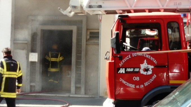 Départ de feu dans une cave d'un immeuble à Charleville-Mézières