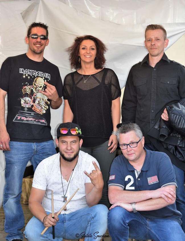 Le groupe de rock Jo has a Gun vise maintenant les gros festivals