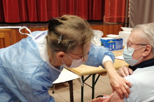 La vaccination continue dans les EHPAD du Centre Hospitalier nord Ardennes. 