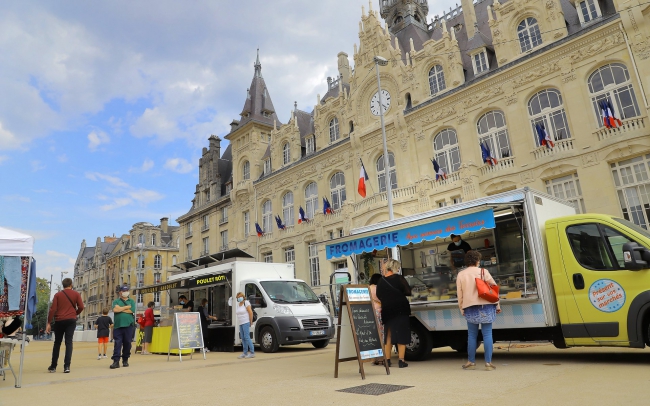 Ardennes : Un arrêté préfectoral interdit aux commerçants non alimentaires l'accès aux marchés du département pendant ce confinement