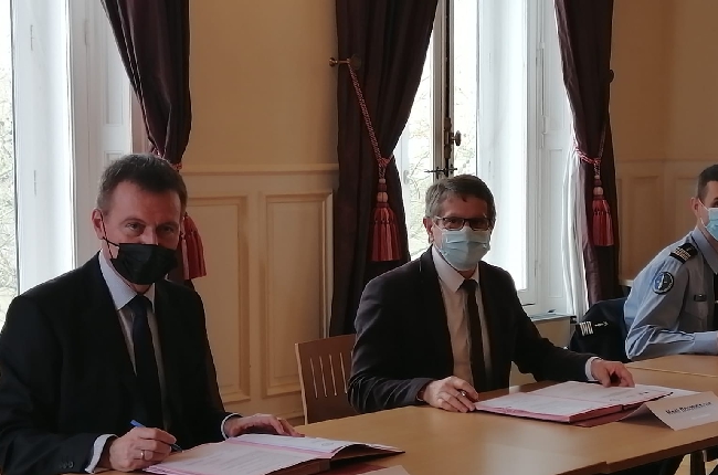 La gendarmerie et le Conseil Départemental des Ardennes s'associent pour optimiser les actions et missions de la Maison de la Prévention et de la Protection des Familles sur le territoire
