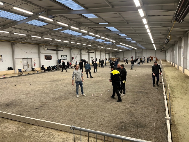 Les nouveaux membres de la boule sedanaise veulent relancer une école de pétanque  