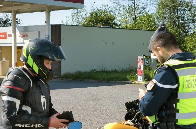 Opération de contrôles renforcés de la gendarmerie des Ardennes à destination des deux-roues motorisés, à la veille du week-end de l’Ascension