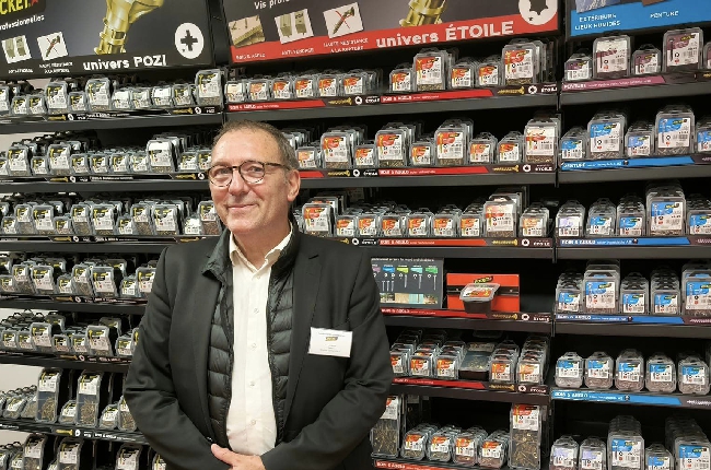La société Ardennaise Vynex relocalise la fabrication de ses vis Rocket à Thelonne