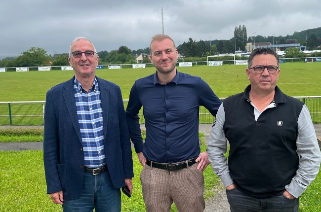 Prix-lès-Mézières et l’OCNA donne naissance à l’OCPAM ( l’Olympique Charleville Prix Ardenne Métropole) 