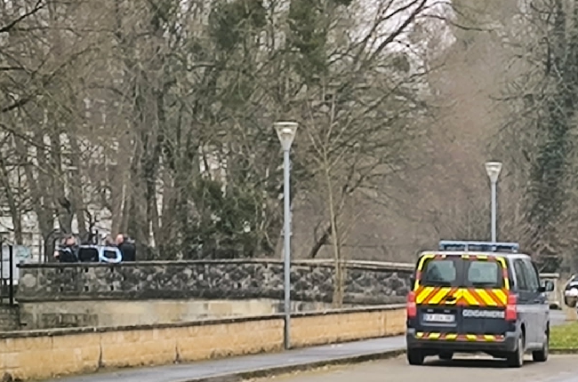 Alerte à la bombe au lycée de Bazeilles, les forces de l'ordre mobilisées  