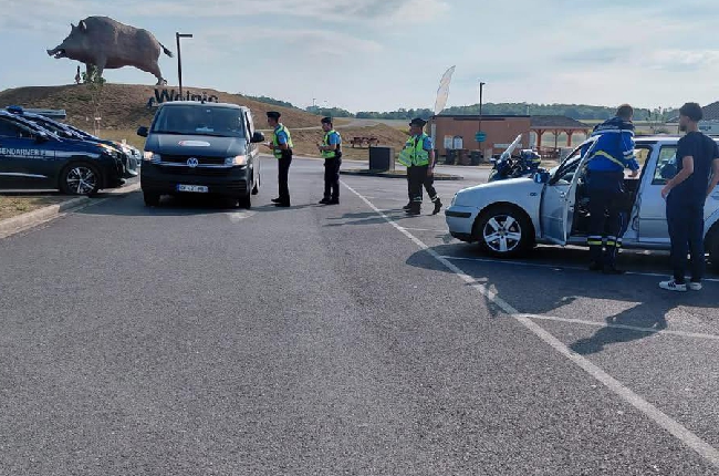 49 infractions relevées lors d'une vaste opération de contrôle de gendarmerie sur l'aire de Woinic