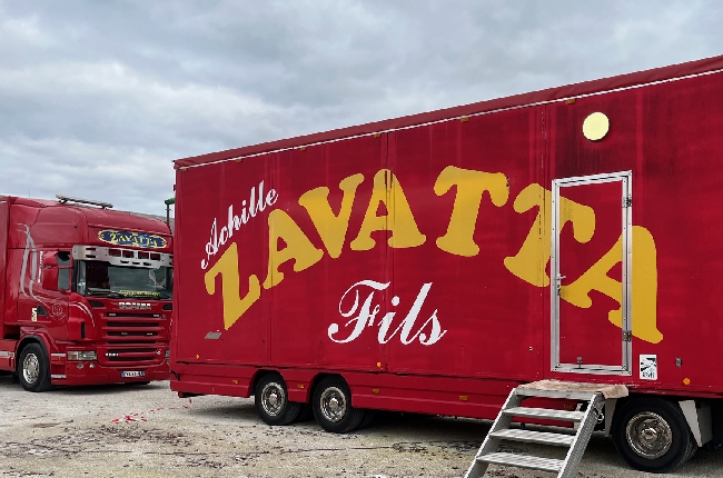 Le cirque Zavatta fait escale à Charleville-Mézières 
