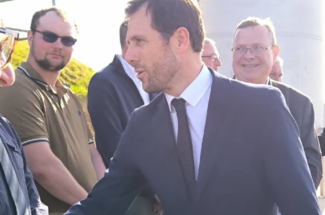 PFAS dans les Ardennes : Le gouvernement prépare une circulaire pour encadrer l'épandage des boues